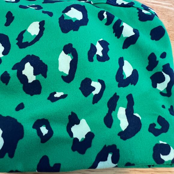 All in Motion Women's Green Leopard Print Asymmetrical Sports Bra - Medium - NWT - Picture 5 of 6